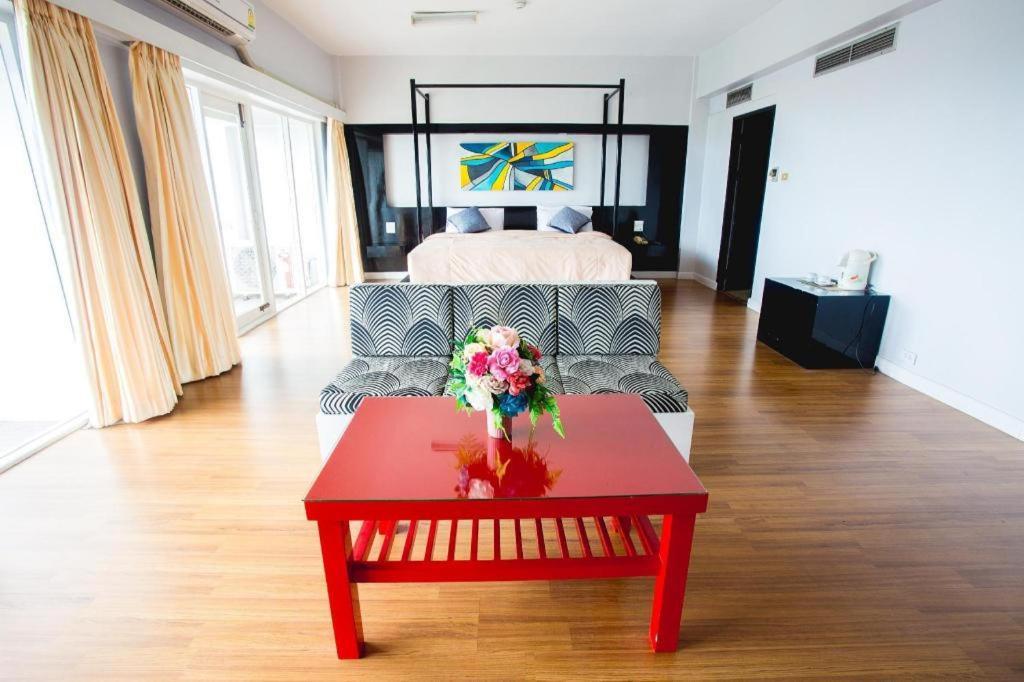 Pailyn Phitsanulok Hotel Экстерьер фото